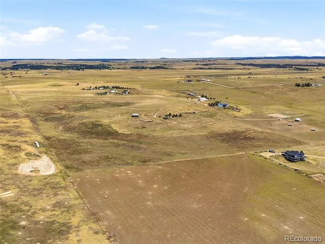 911 Private Road 112 Elizabeth, CO 80107