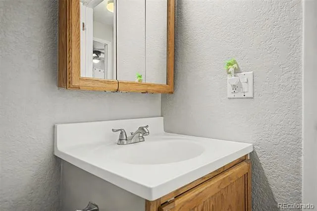 857 S Van Gordon Court #D205 Lakewood, CO 80228