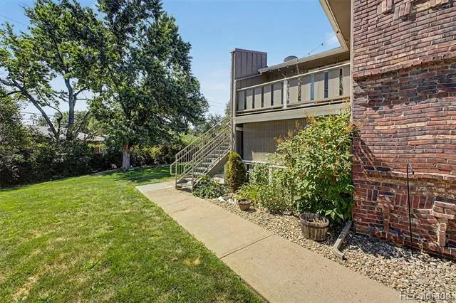 857 S Van Gordon Court #D205 Lakewood, CO 80228