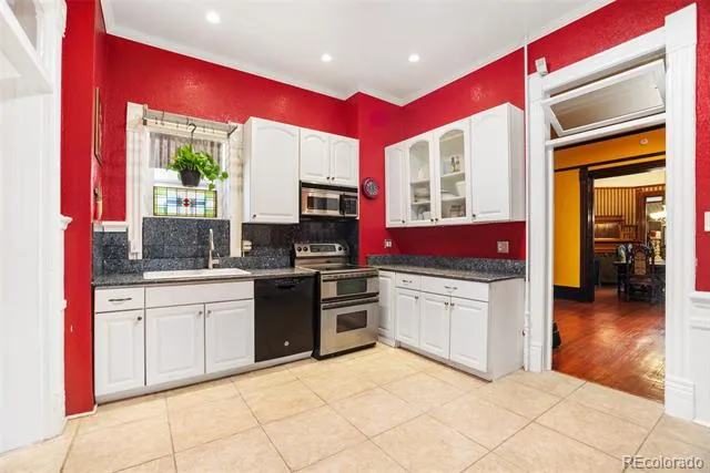 2623 Stout Street Denver, CO 80205