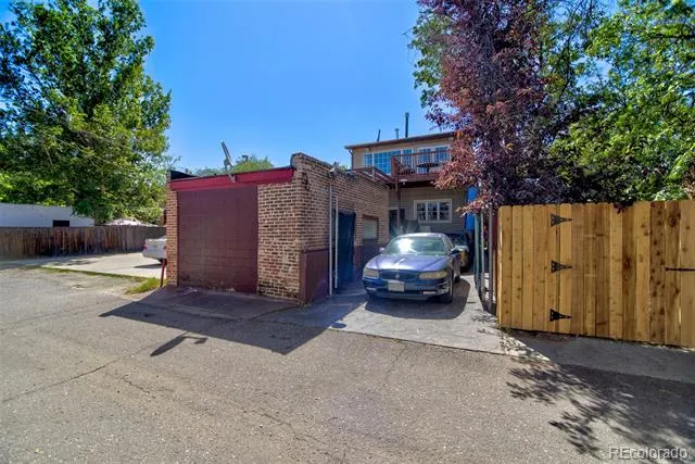 2623 Stout Street Denver, CO 80205