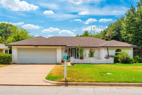 4633 Saldana Drive
