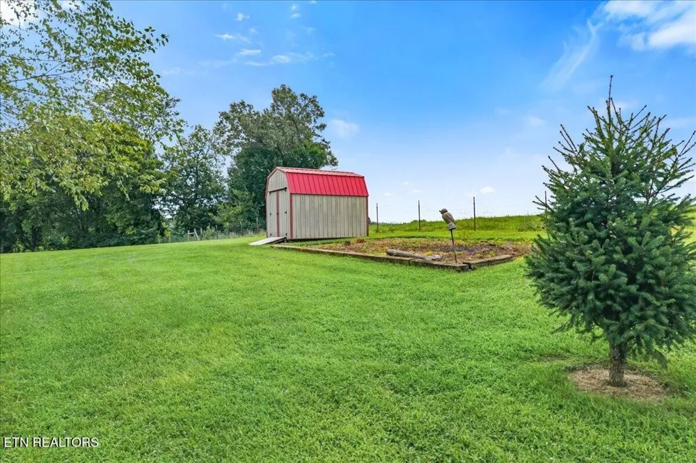 165 County Road 326 Sweetwater, TN 37874