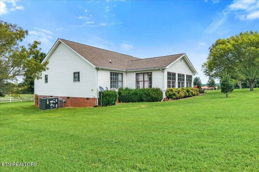 165 County Road 326 Sweetwater, TN 37874
