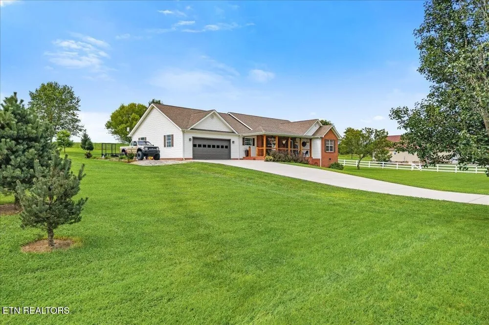 165 County Road 326 Sweetwater, TN 37874