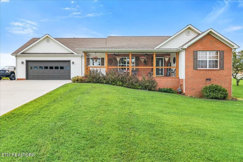 165 County Road 326 Sweetwater, TN 37874