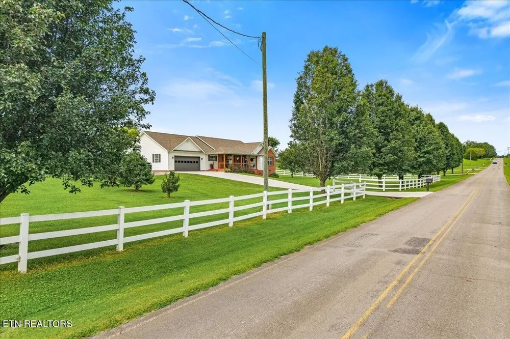 165 County Road 326 Sweetwater, TN 37874