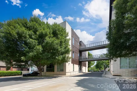 2116 Mcclintock Road #122