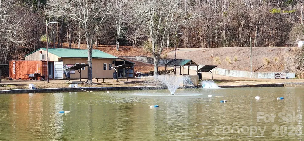 128 Hughey Lake Road Blacksburg, SC 29702