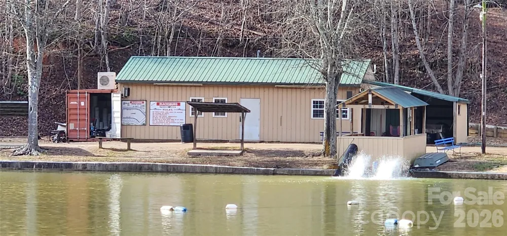 128 Hughey Lake Road Blacksburg, SC 29702