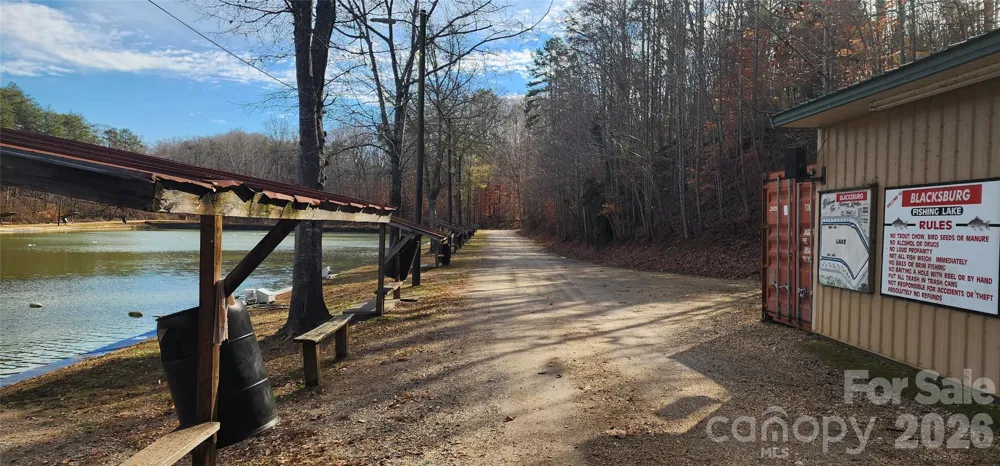 128 Hughey Lake Road Blacksburg, SC 29702