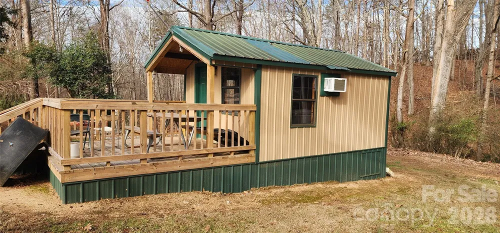 128 Hughey Lake Road Blacksburg, SC 29702