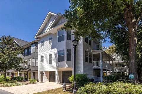 951 Glenwood Avenue SE #1507