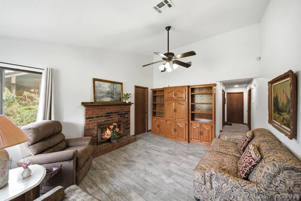 1209 S 111th East Avenue #32-4D Tulsa, OK 74128