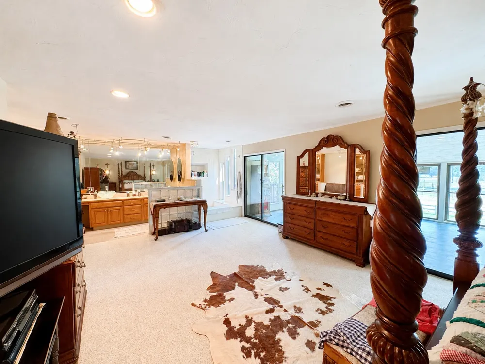 405 Pryor Avenue Pocola, OK 74902