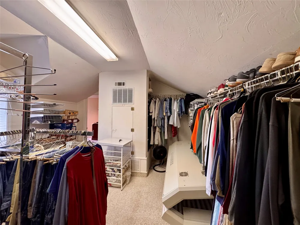 405 Pryor Avenue Pocola, OK 74902