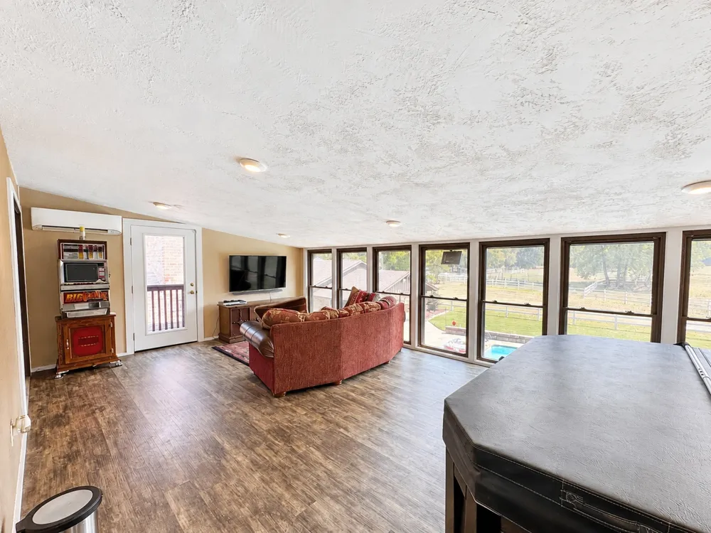 405 Pryor Avenue Pocola, OK 74902