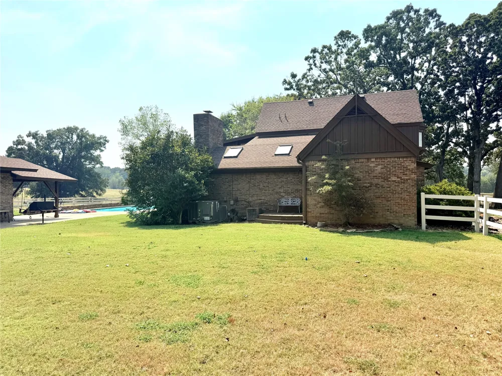 405 Pryor Avenue Pocola, OK 74902