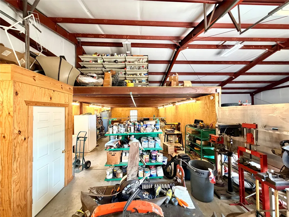 405 Pryor Avenue Pocola, OK 74902