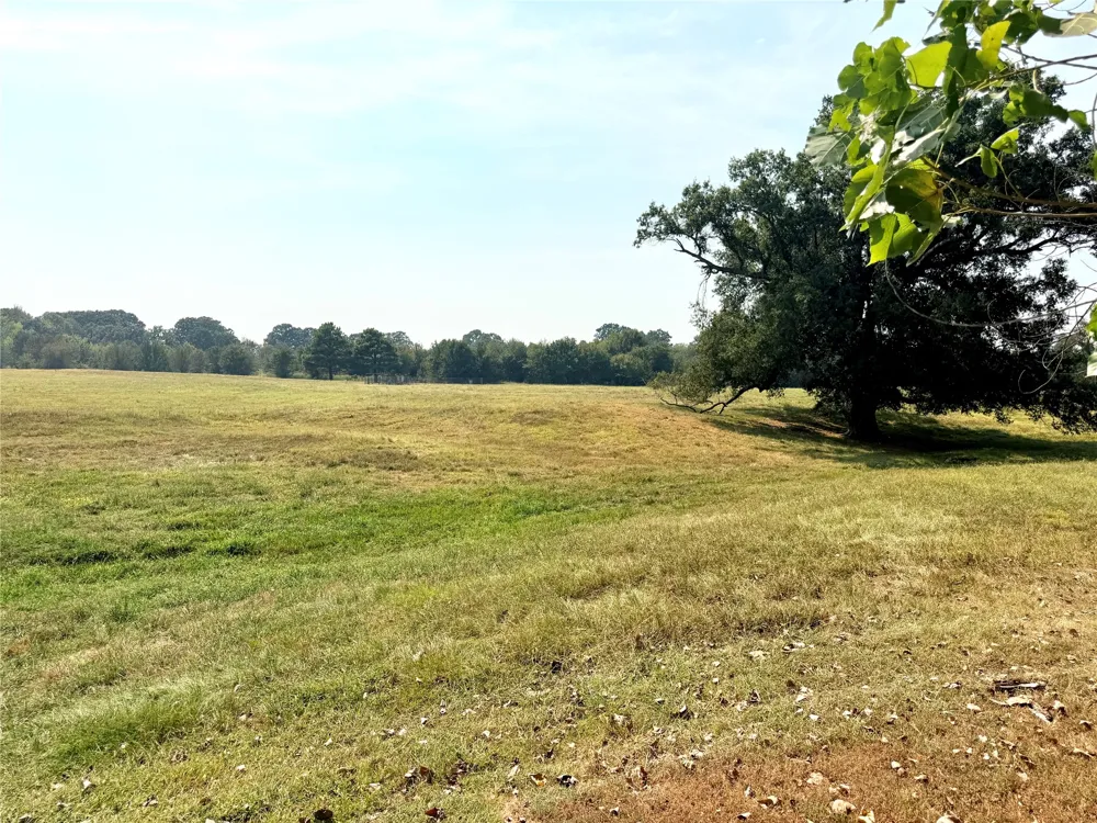 405 Pryor Avenue Pocola, OK 74902
