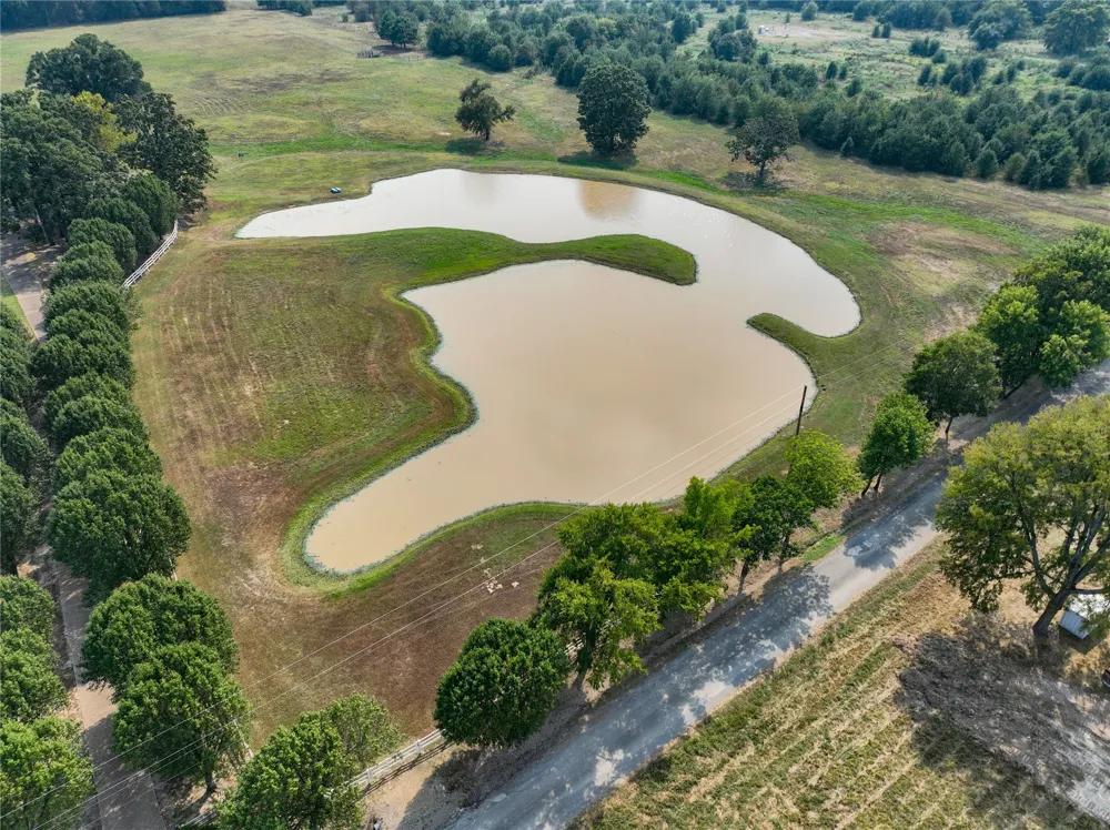 405 Pryor Avenue Pocola, OK 74902