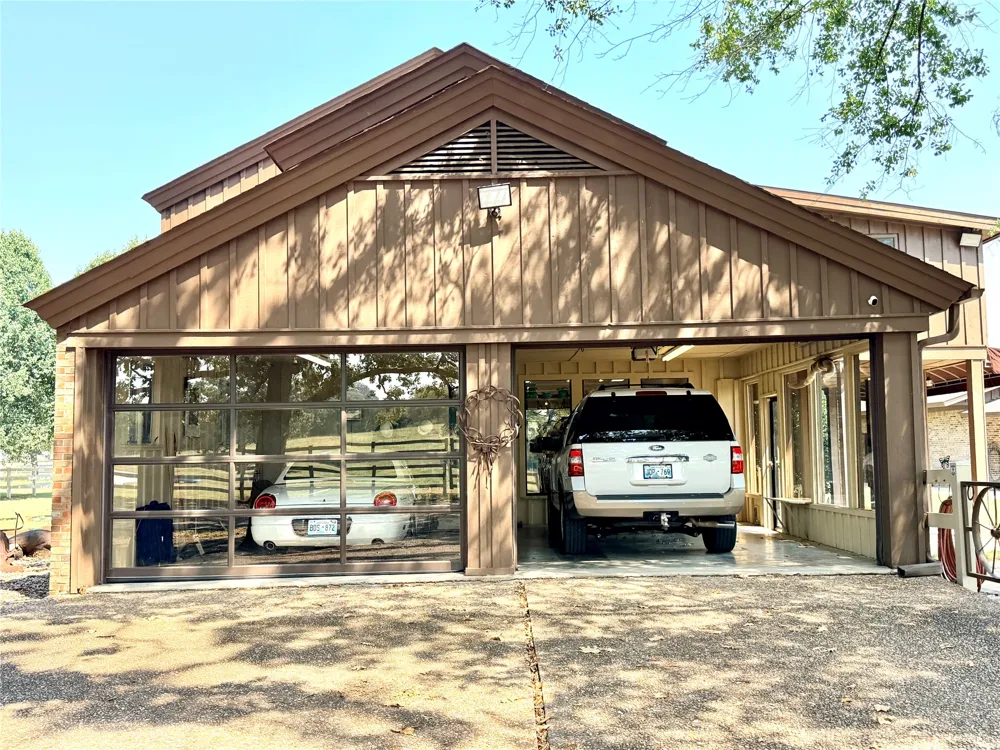 405 Pryor Avenue Pocola, OK 74902