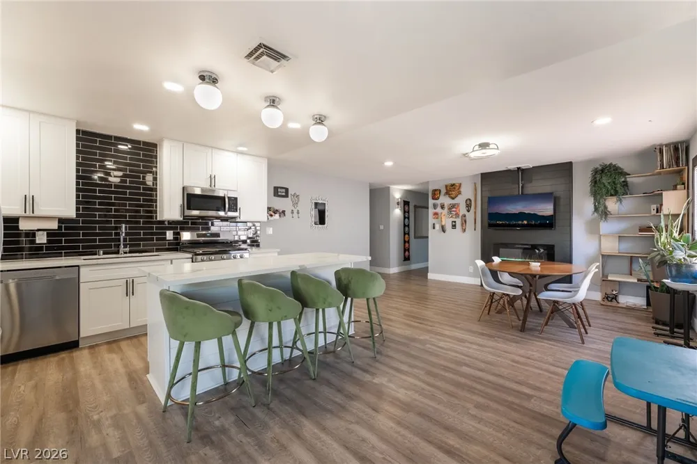 4646 Dennis Way Las Vegas, NV 89121