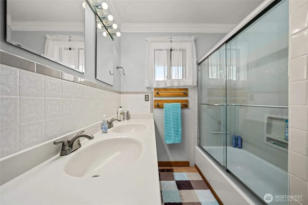 3962 Saltspring Drive Ferndale, WA 98248