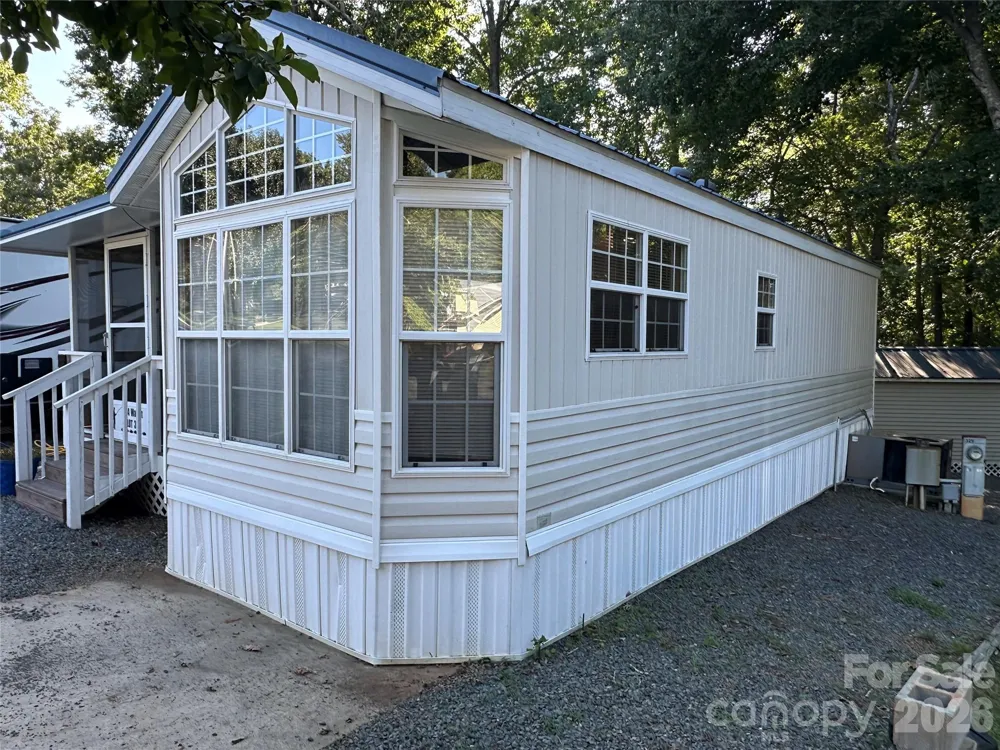 114 Walnut Circle New London, NC 28127