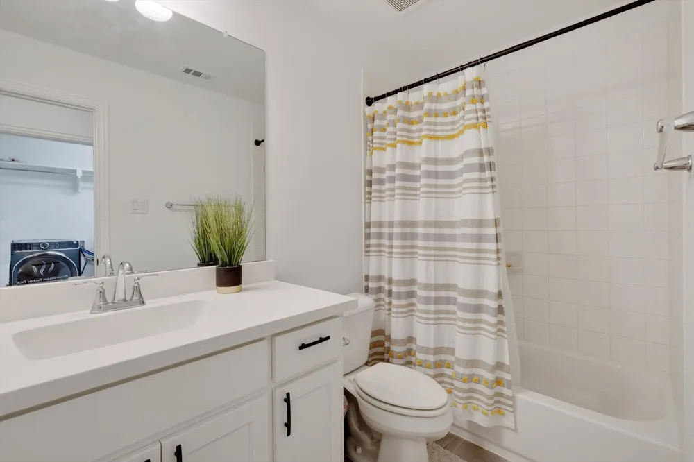 205 Somerset Drive Lewisville, TX 75056