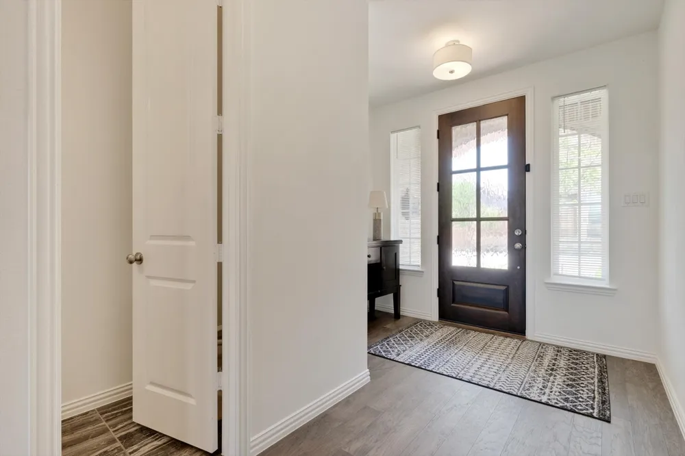 205 Somerset Drive Lewisville, TX 75056