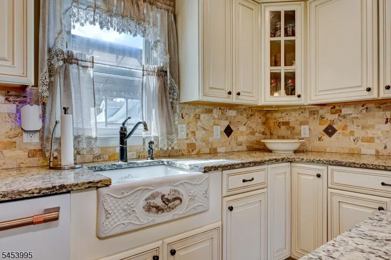 416 Giles Ave Middlesex, NJ 08846