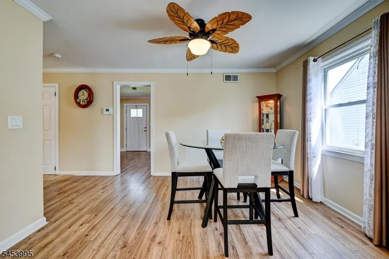 416 Giles Ave Middlesex, NJ 08846