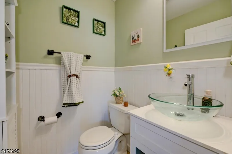 416 Giles Ave Middlesex, NJ 08846