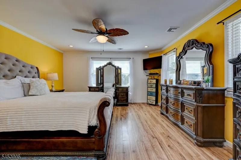 416 Giles Ave Middlesex, NJ 08846