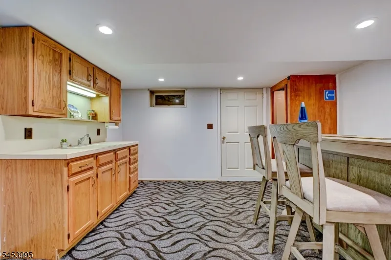 416 Giles Ave Middlesex, NJ 08846