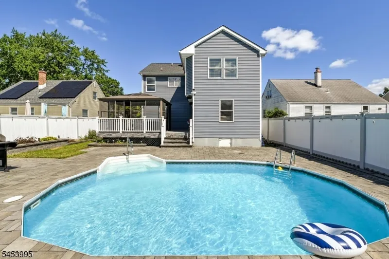 416 Giles Ave Middlesex, NJ 08846