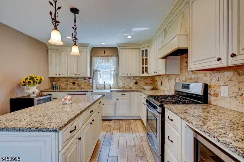 416 Giles Ave Middlesex, NJ 08846