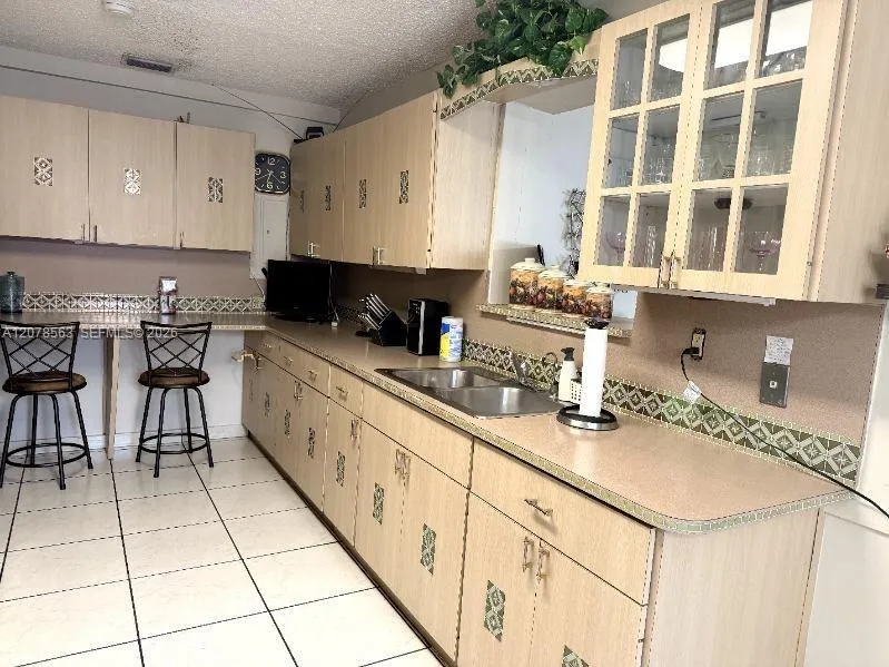 1340 W 36th St Hialeah, FL 33012