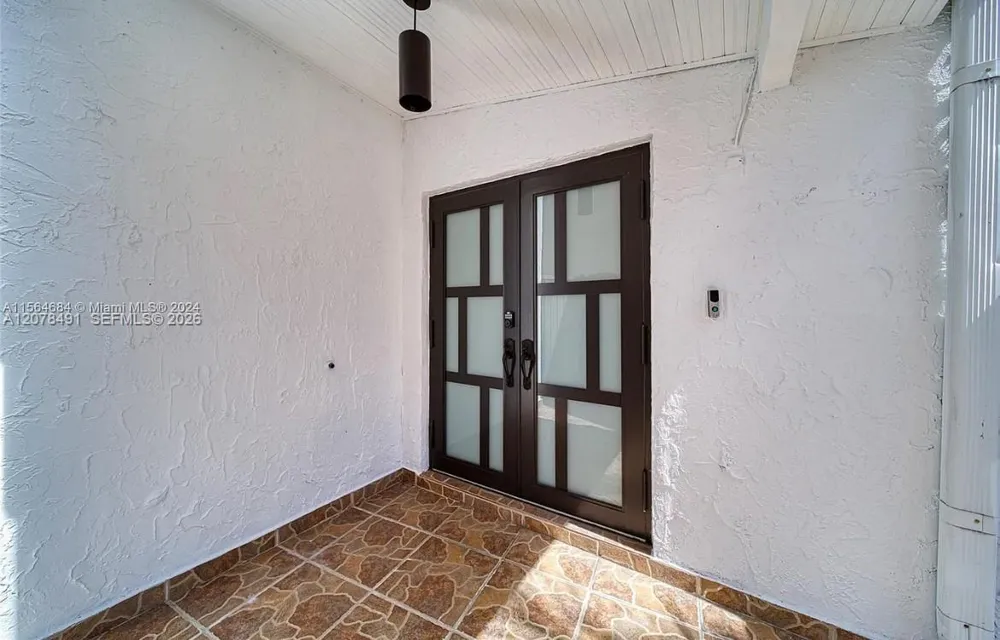 13267 SW 9th Ln Miami, FL 33184