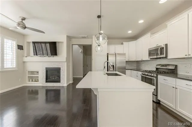 9068 E Phillips Drive Englewood, CO 80112