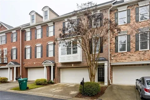 600 Vinings Estates Drive SE #B11