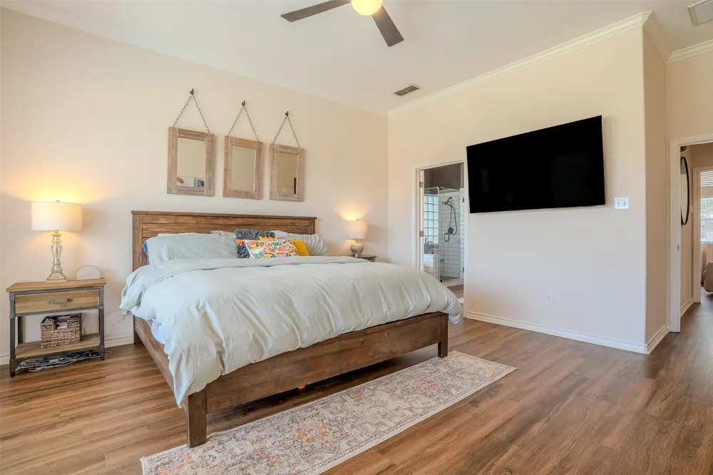 9210 Ravenswood Road Granbury, TX 76049