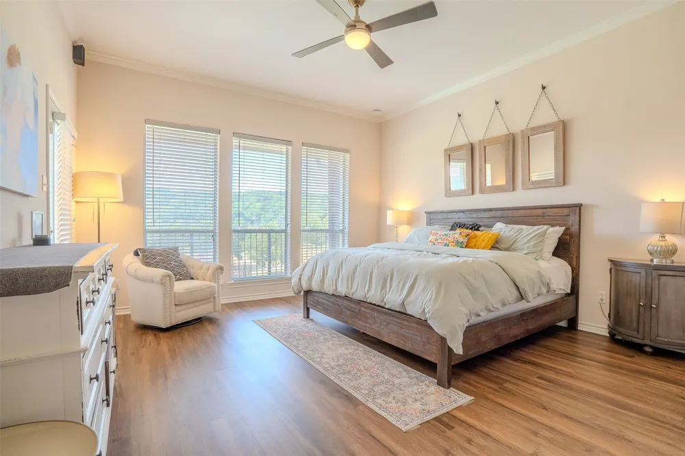 9210 Ravenswood Road Granbury, TX 76049
