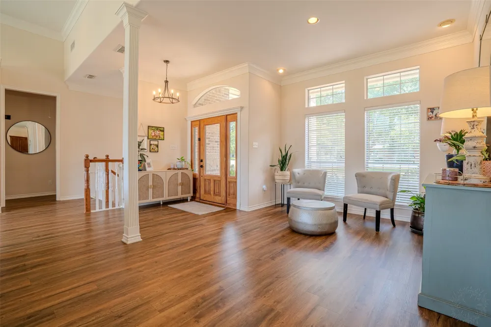 9210 Ravenswood Road Granbury, TX 76049