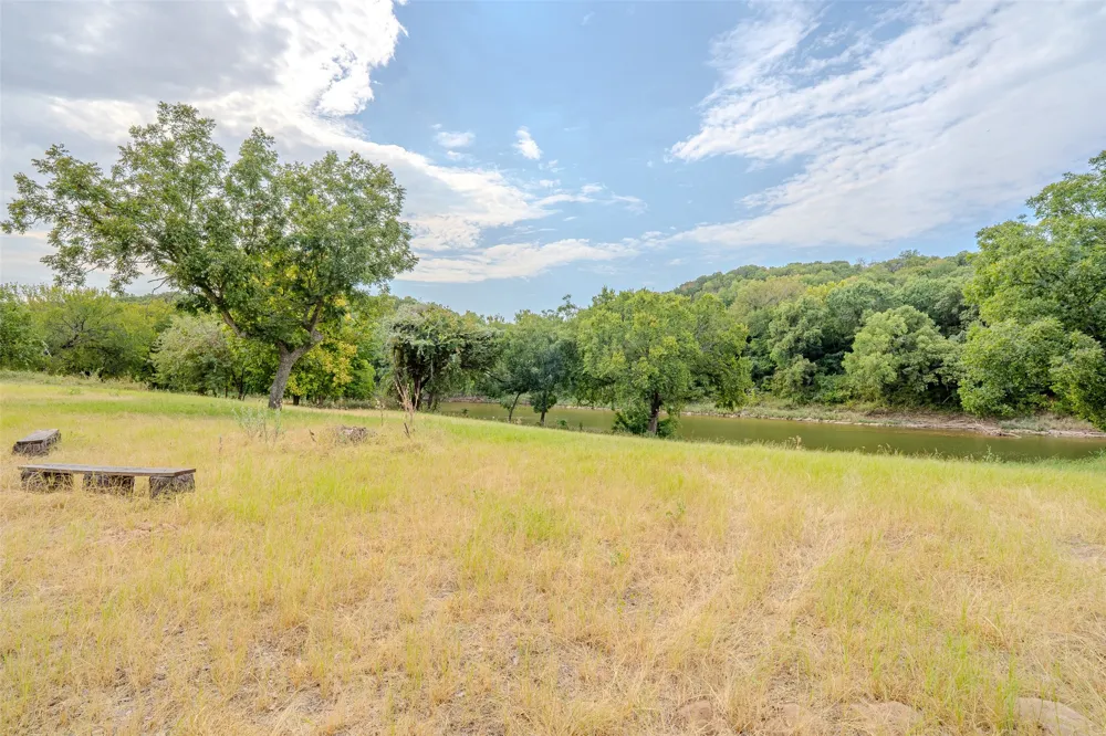 9210 Ravenswood Road Granbury, TX 76049