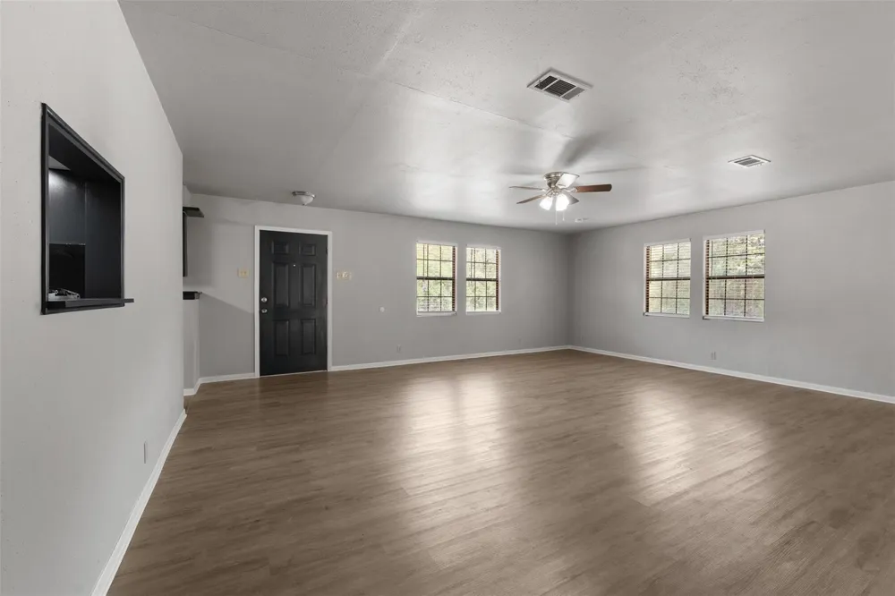 5 Top Flite Lane Trinity, TX 75862