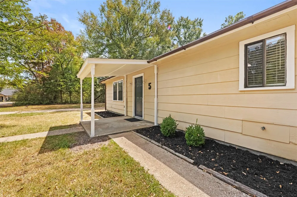 5 Top Flite Lane Trinity, TX 75862