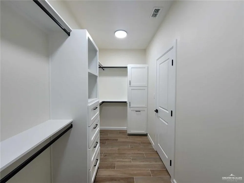 729 Saint Vincent Drive Alamo, TX 78516