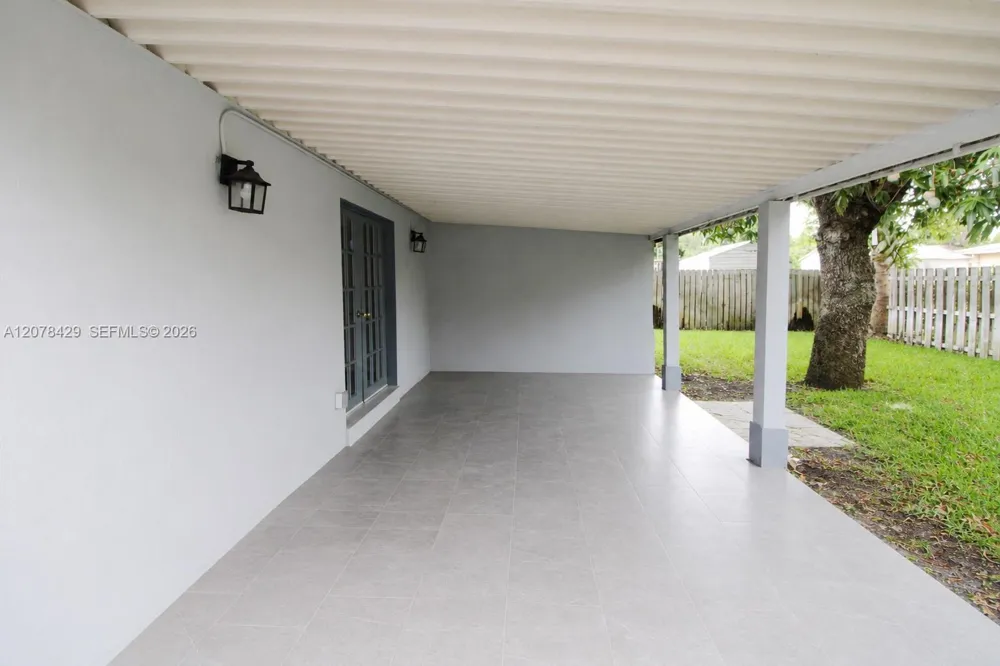 5225 NE 1st Ave Fort Lauderdale, FL 33334